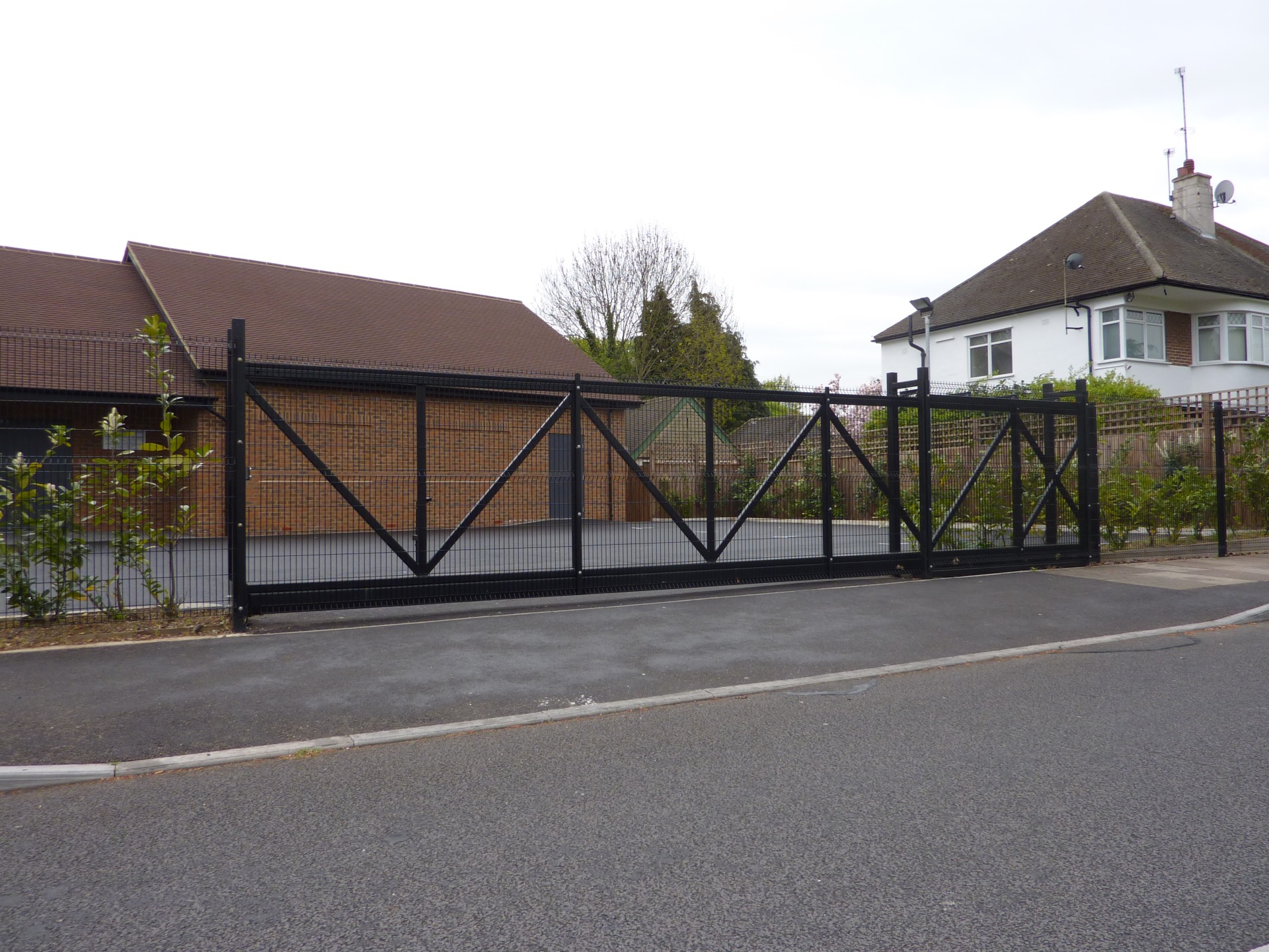 Commercial Gates